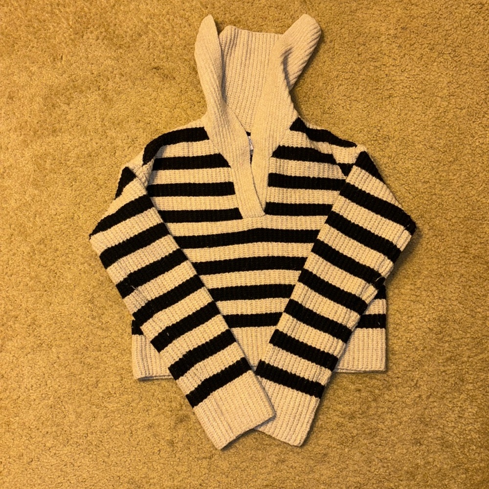 Women’s (s) Knitted Sweater